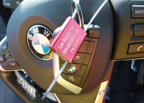 2018 BMW X1 xDrive28I z USA, uszkodzony, nr VIN WBXHT3C33J5K30558